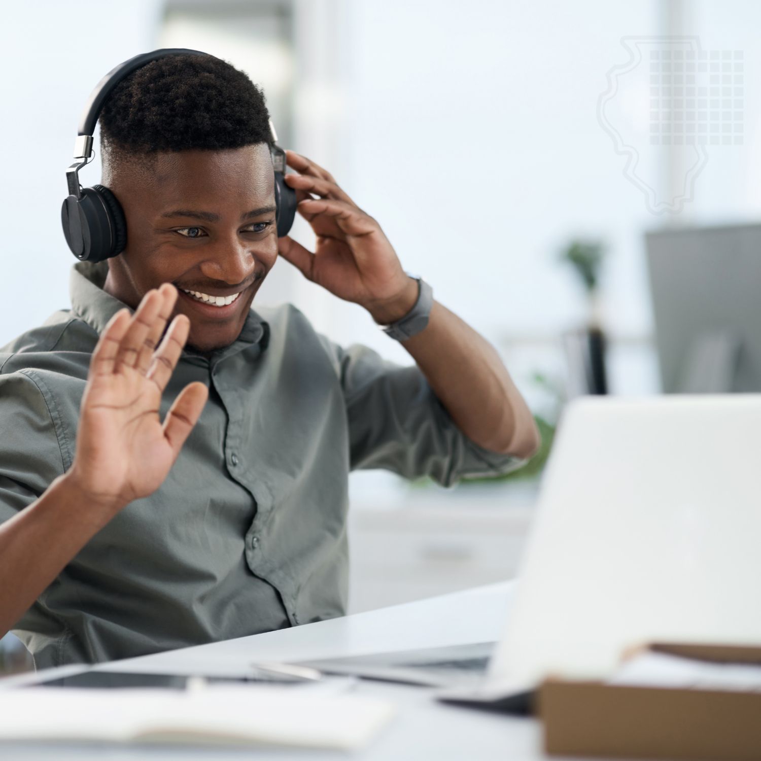 Emergency physician studying for ABEM certifying exam prep course virtually from home